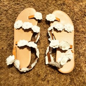 Sandals with white flowers and pearls size M 7/8